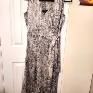 White house black market gray silk snakeskin dress